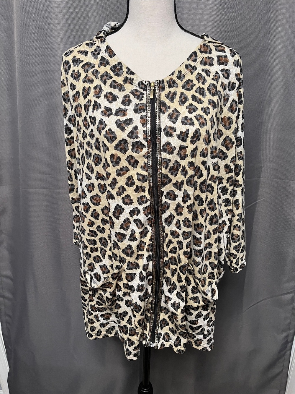 Onque Woman Leopard Zip-Front Hoodie in Beige and Brown